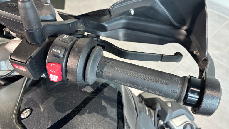 (23MY) BMW R1250 R SE